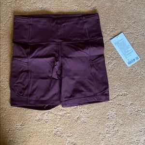lululemon Fast and Free Short 6” (8) **NWT**